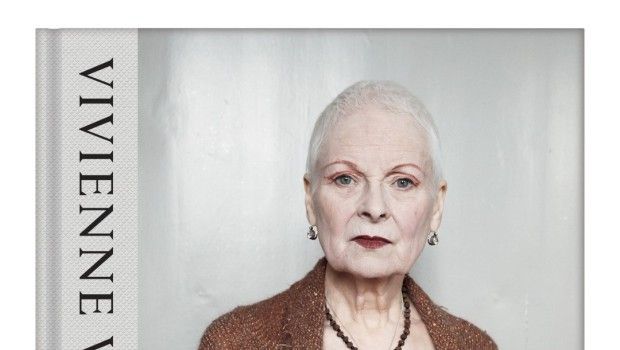 Vivienne Westwood by Vivienne Westwood e Ian Kelly: svelata la copertina della biografia, lo scatto di Juergen Teller